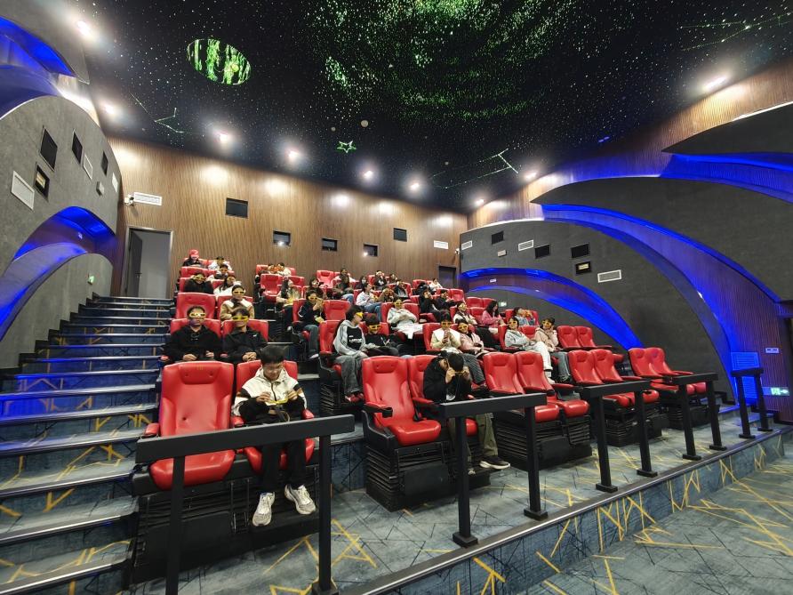 小学综合实践活动课程“触”科技...