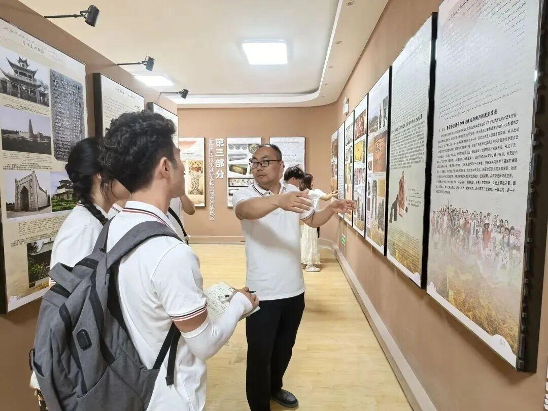 教师风采：刘强――以思启智 以...